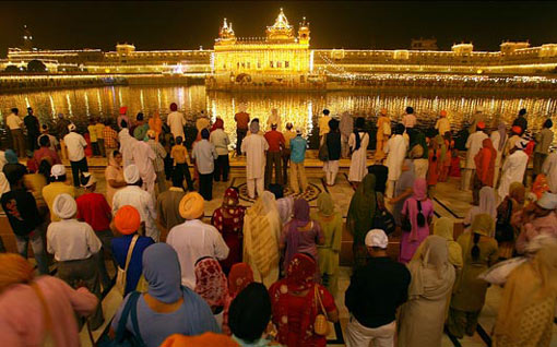 golden temple amritsar diwali. of the Golden Temple,