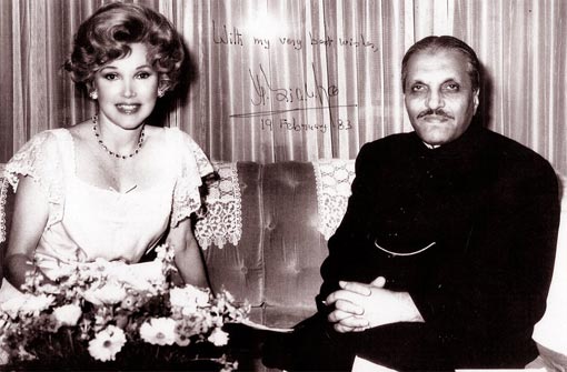 ’You were famous; your heart was a legend’; Joanne was born rich and beautiful - a tough life, clearly - but instead of taking the Paris Hilton road to fame, she applied her intelligence and charm to every situation with which she was presented. Photo: Joanne with Pakistani president Muhammad Zia-ul-Haq in 1983