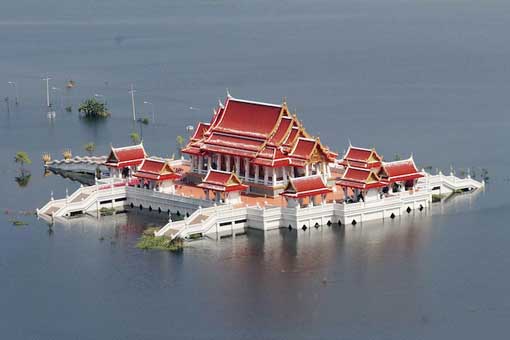 Mahachulalongkornrajavidyalaya University, Ayutthaya, submerged in water in 2011 flood